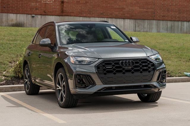 Used 2025 Audi Q5 Premium Plus with VIN WA1EAAFY3S2032271 for sale in Kirkwood, MO