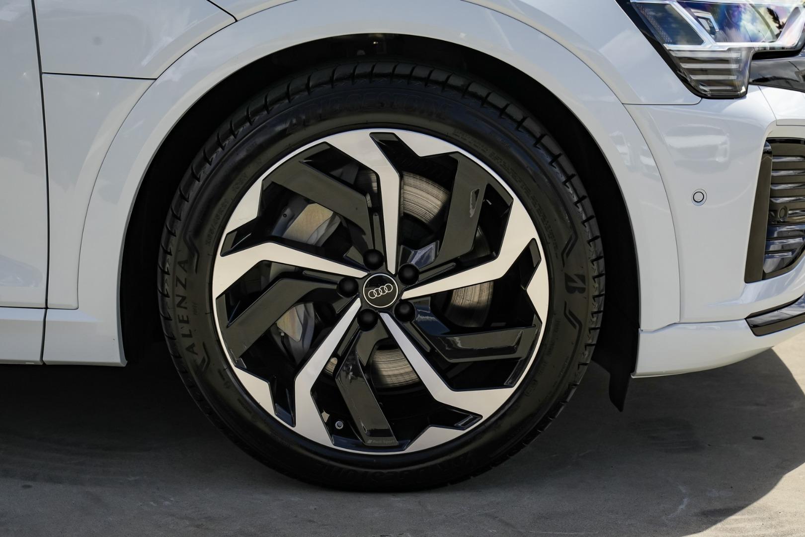 Audi Q8 Sportback e-tron