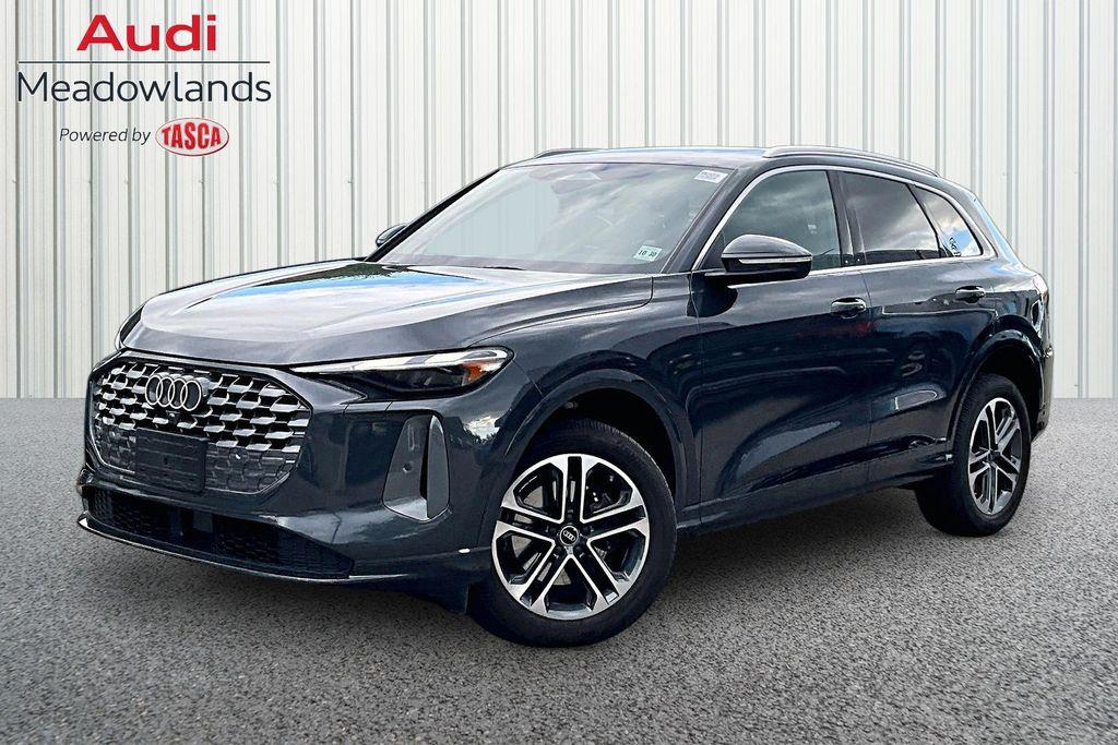 2025 Audi Q5 Premium quattro's photo
