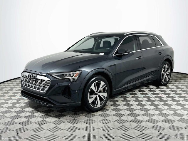 2024 Audi Q8 e-tron