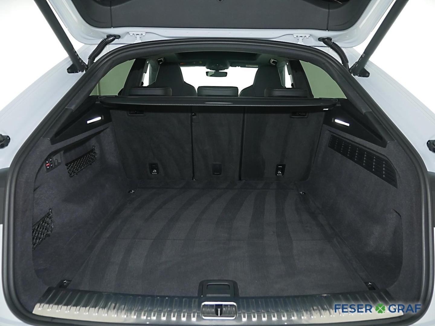 Bild über Audi RS Q8 TFSI quattro tiptronic - für weitere Informationen kontaktieren Sie den Audi Partner