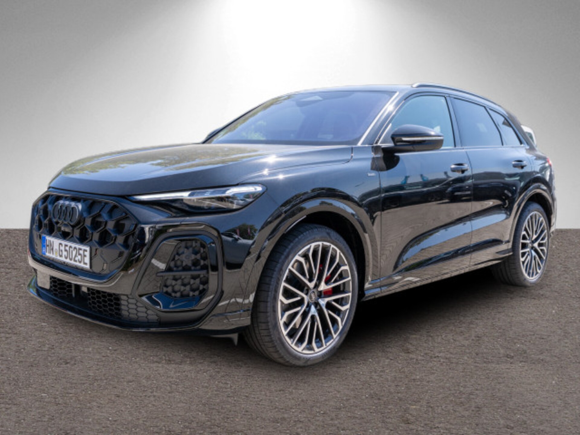 Audi Q5 SUV e-hybrid edition one