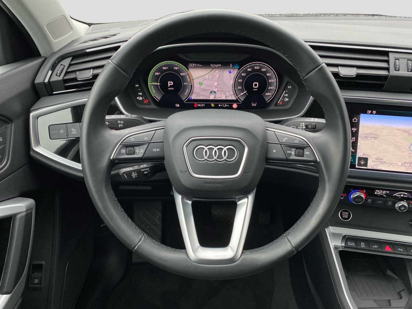 Image about Audi Q3 TFSI e S line 45 TFSI e S tronic