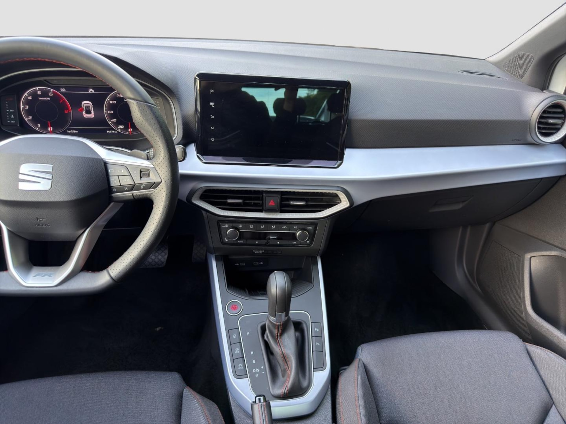 SEAT Arona FR