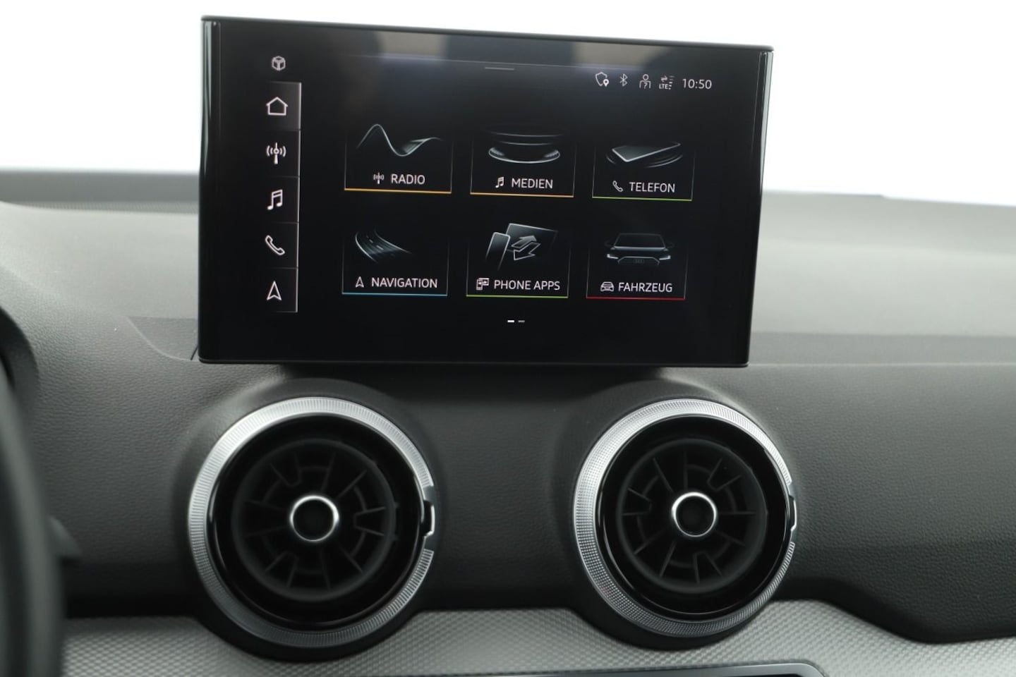 Bild über Audi Q2 S line 35 TFSI S tronic - für weitere Informationen kontaktieren Sie den Audi Partner