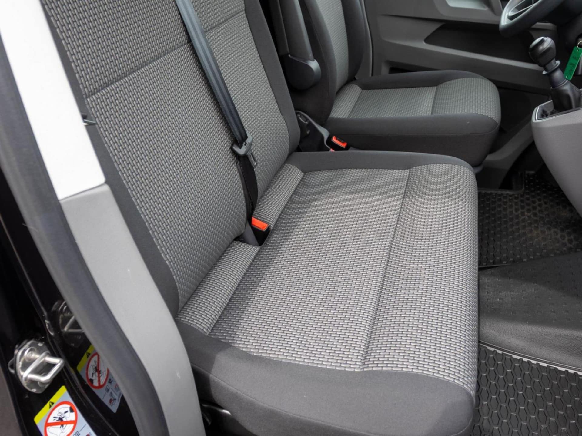 Volkswagen T6.1 Transporter Kasten langer Radstand