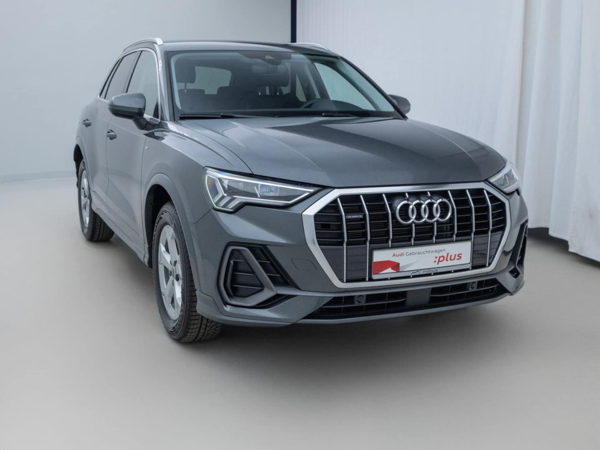 Audi Q3 SUV S line