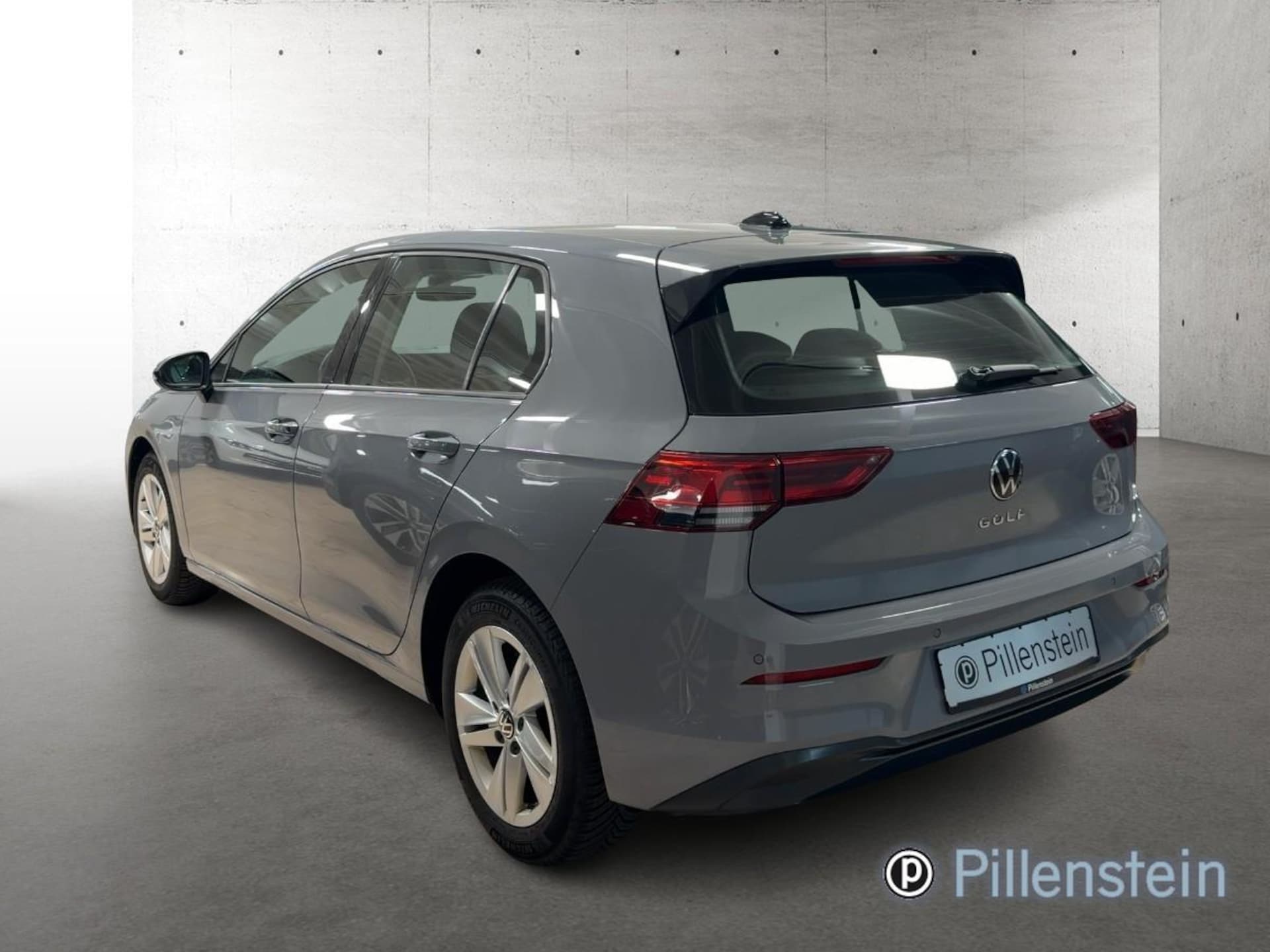 Volkswagen Golf Life