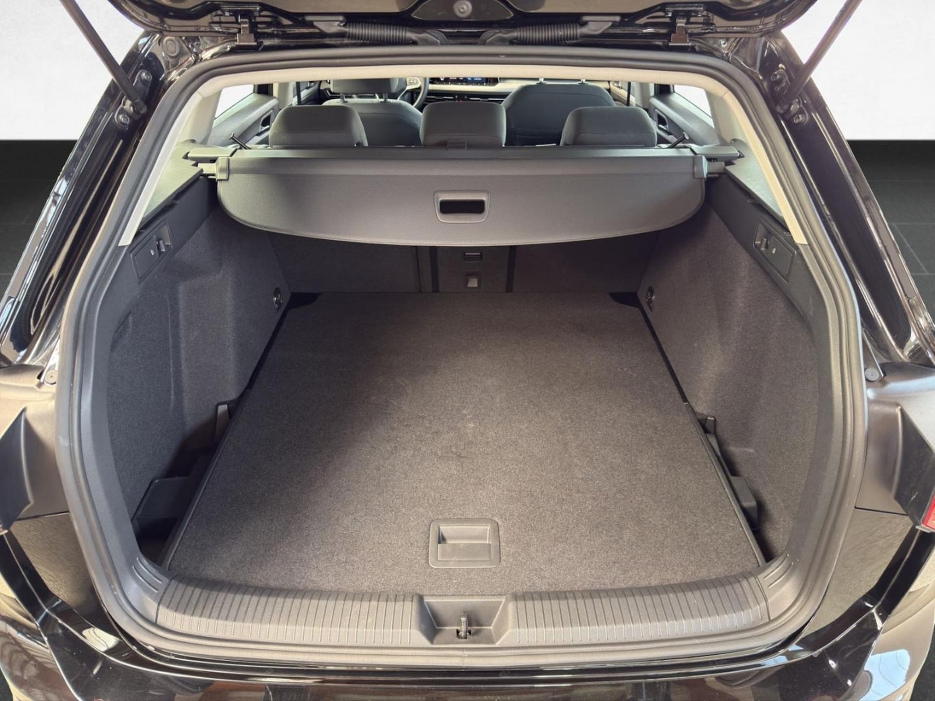 Volkswagen Golf Variant Life