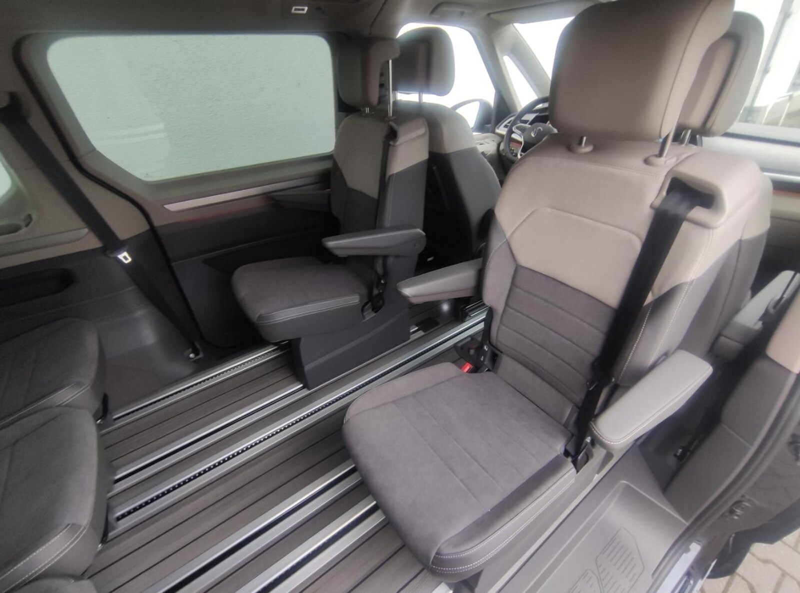 Volkswagen Multivan Langversion – Bild 11