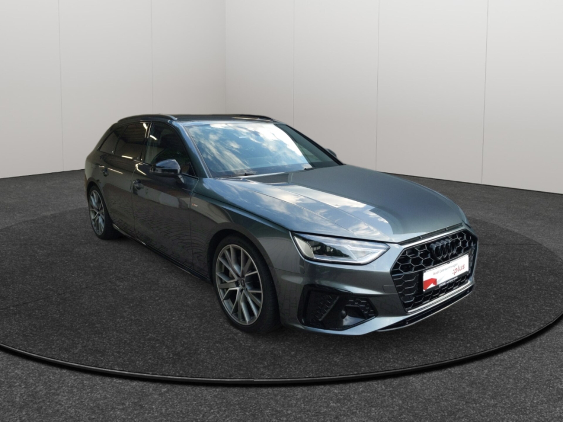 Audi A4 Avant S line
