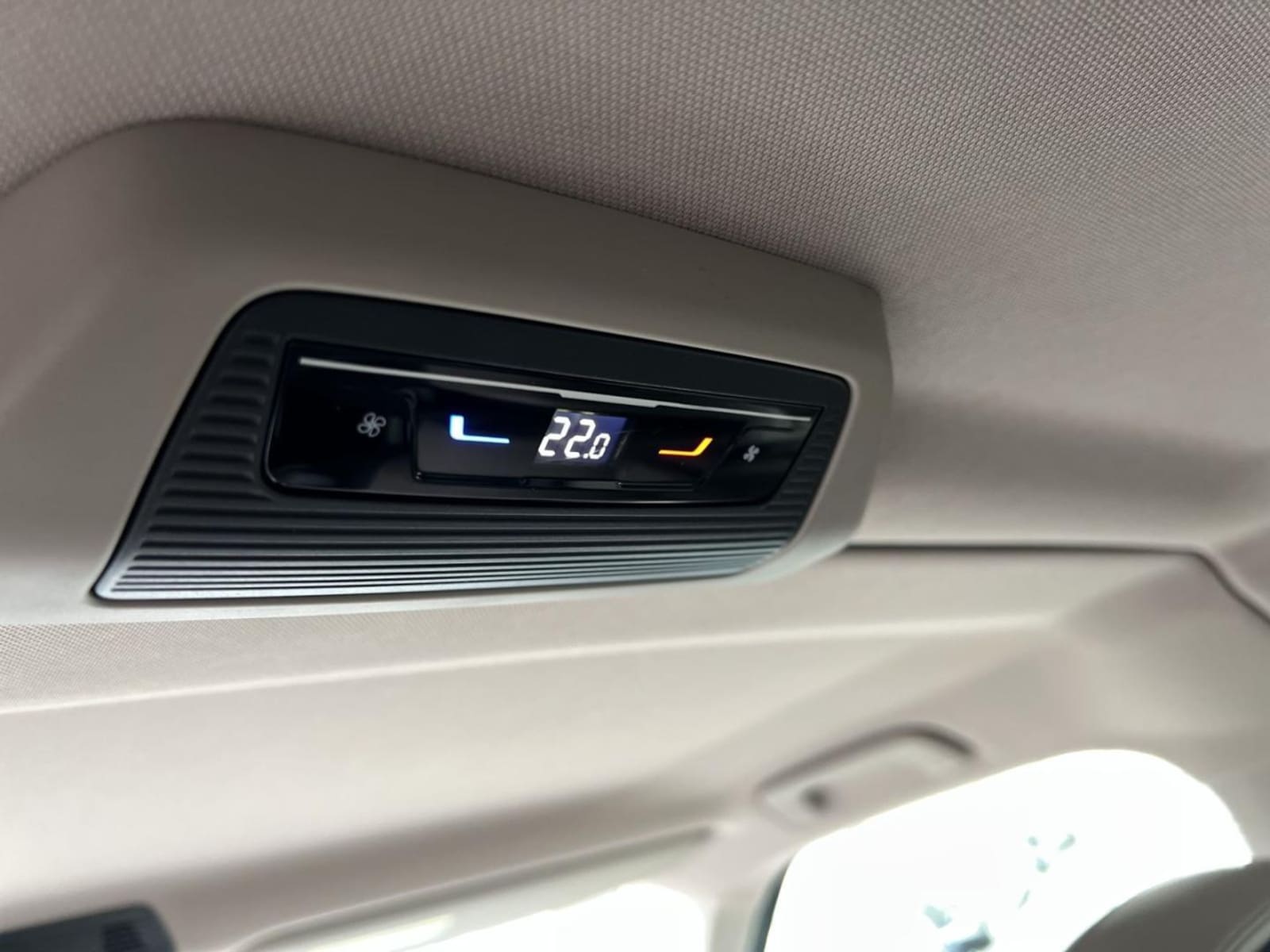 Volkswagen Multivan – Bild 17