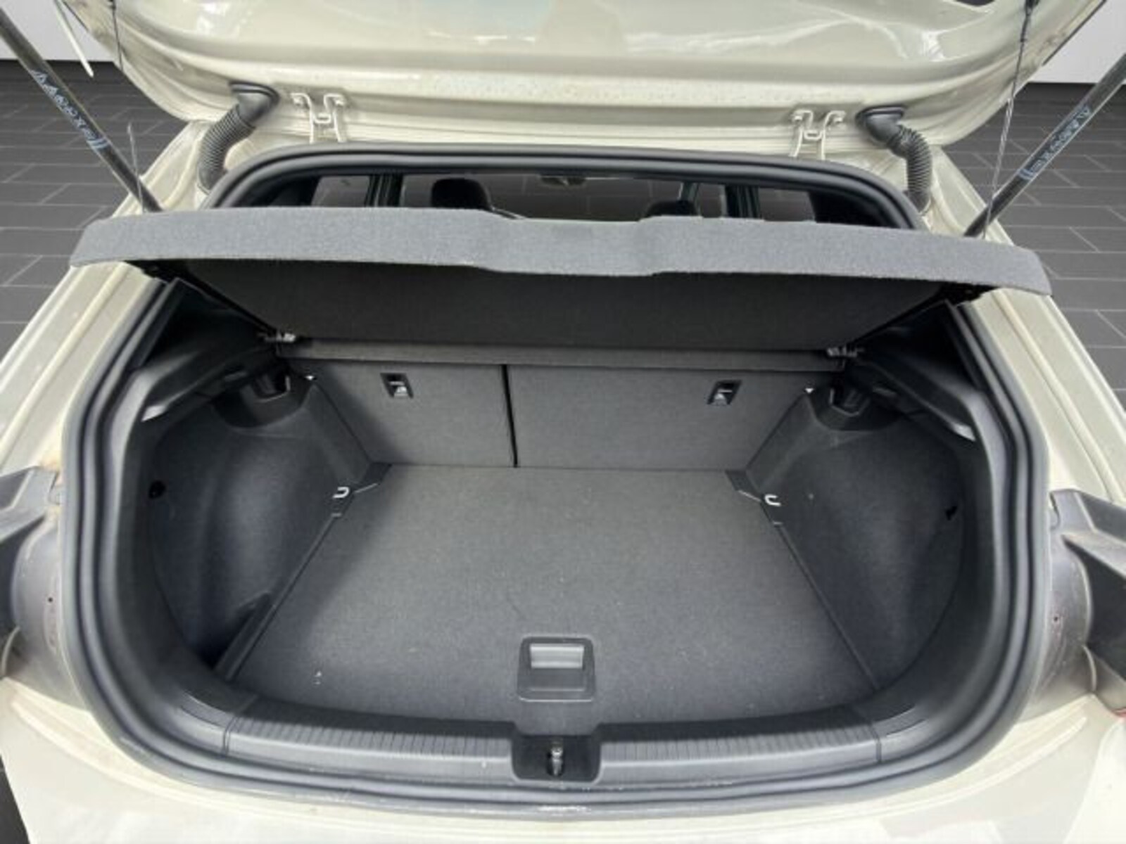 Volkswagen Polo – Bild 15