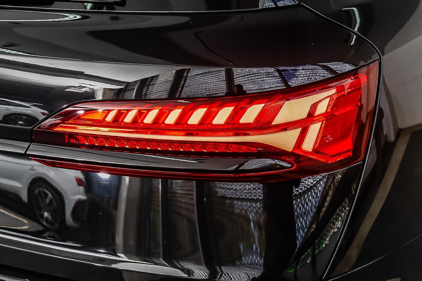 Image about Audi SQ7 TFSI quattro tiptronic