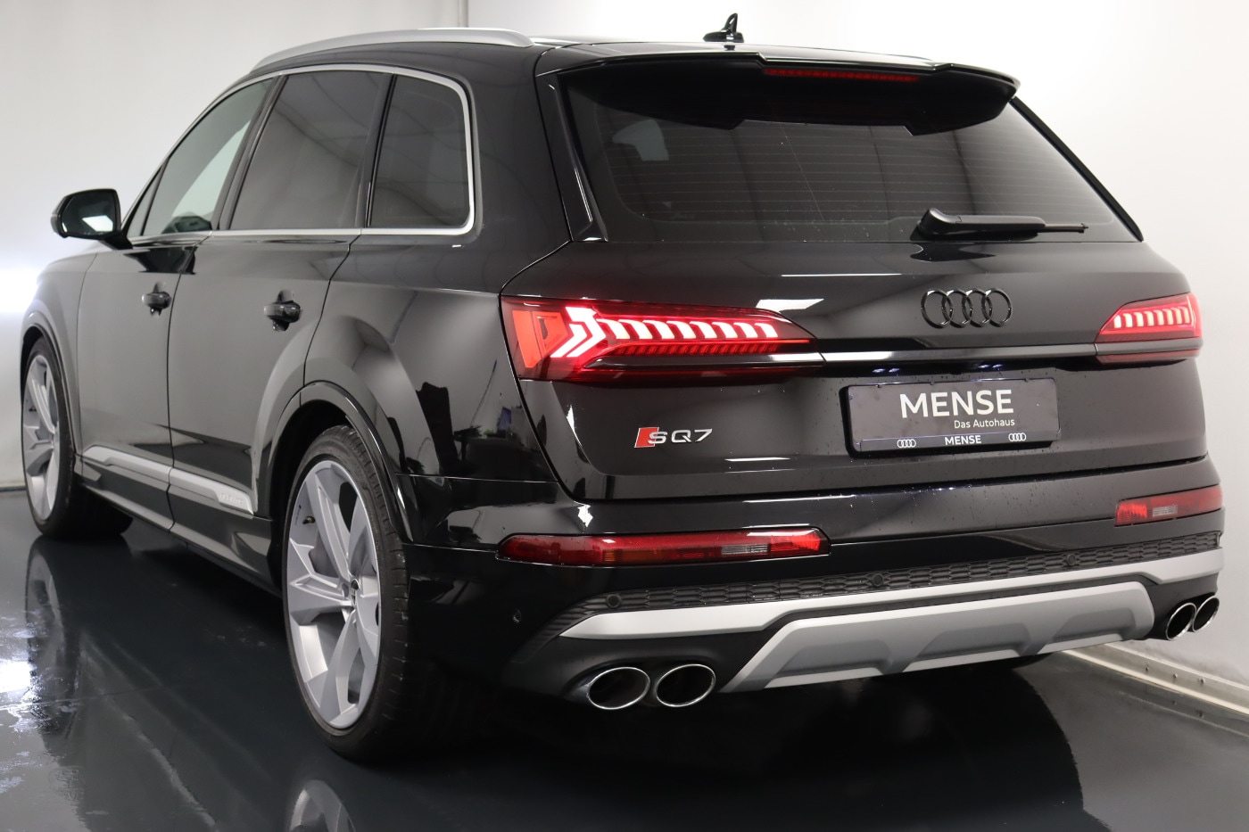 Image about Audi SQ7 TFSI quattro tiptronic
