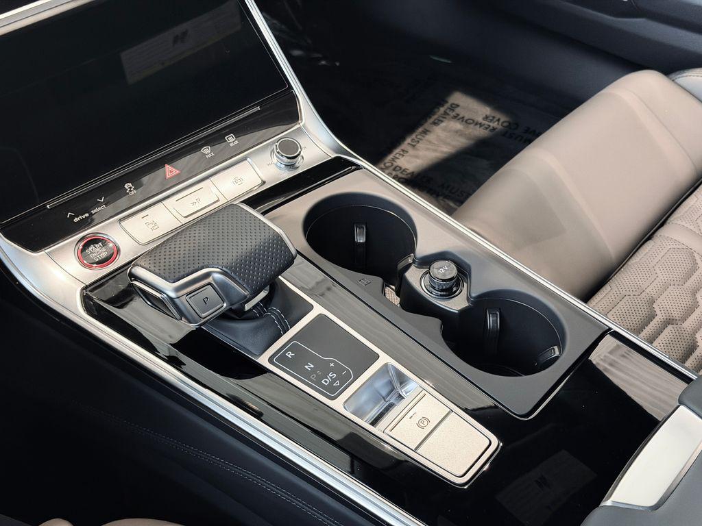 2025 Audi RS 7 Base - Photo 18