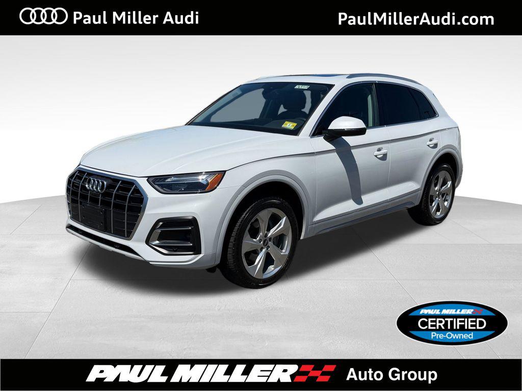 2021 Audi Q5 45 Premium Plus's photo