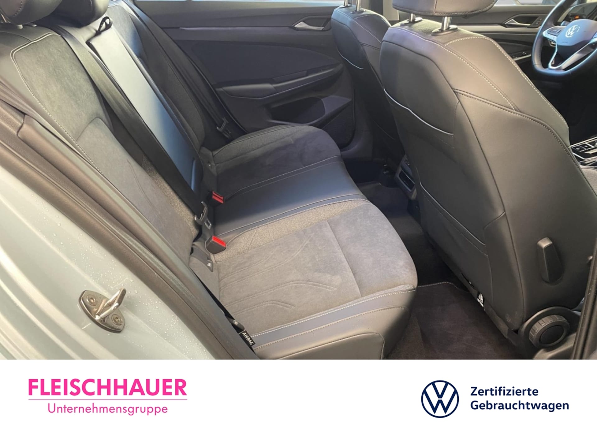 Volkswagen Golf Style