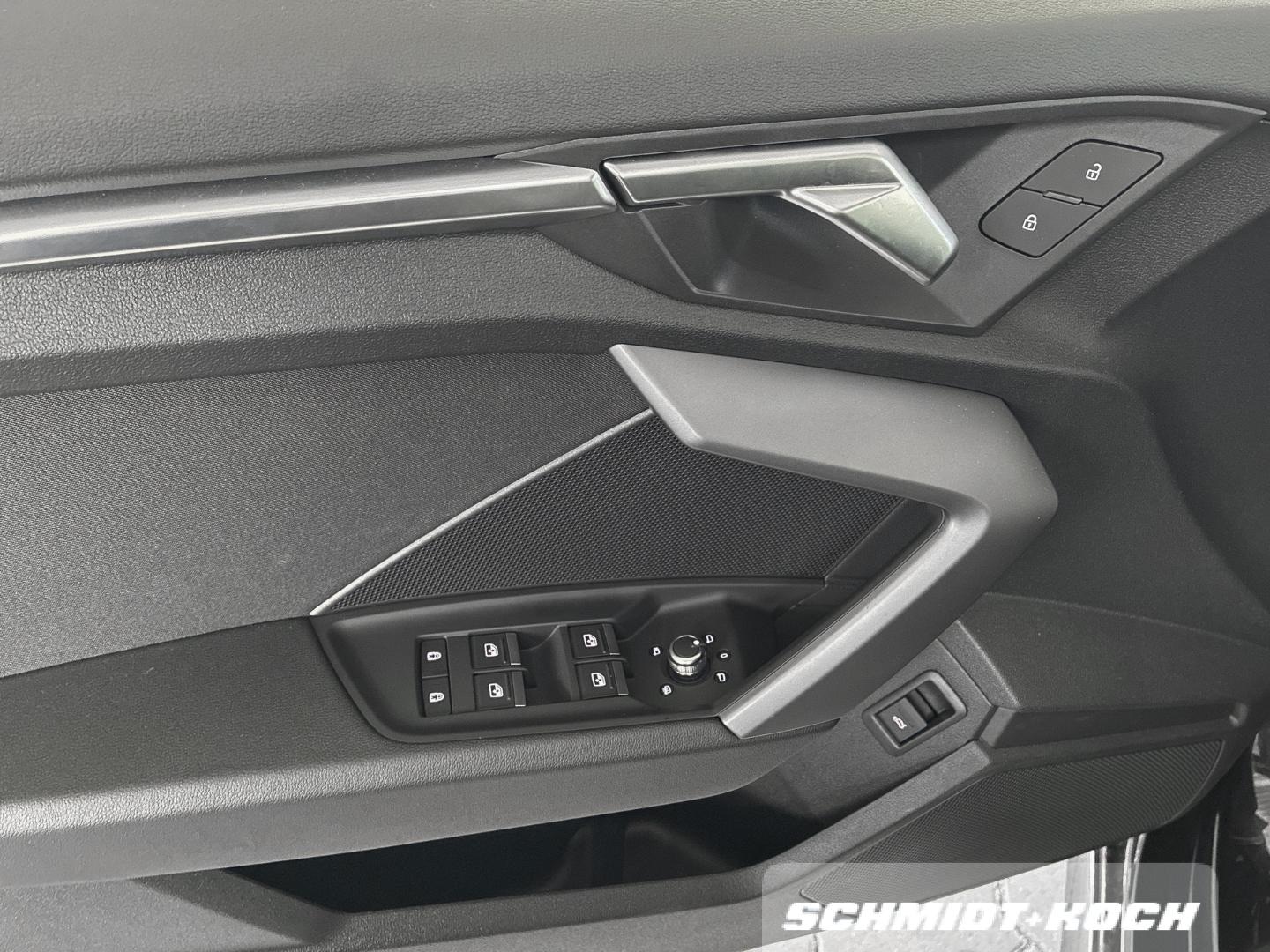 Bild über Audi A3 Sportback S line 30 TFSI S tronic - für weitere Informationen kontaktieren Sie den Audi Partner