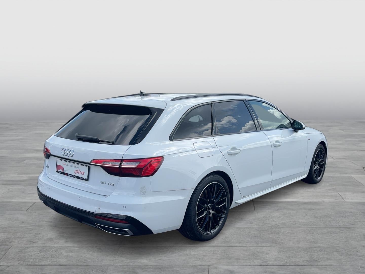 Bild über Audi A4 Avant S line 35 TDI S tronic - für weitere Informationen kontaktieren Sie den Audi Partner