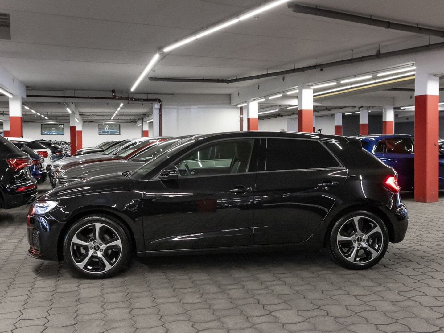 Bild über Audi A1 Sportback advanced 30 TFSI S tronic - für weitere Informationen kontaktieren Sie den Audi Partner