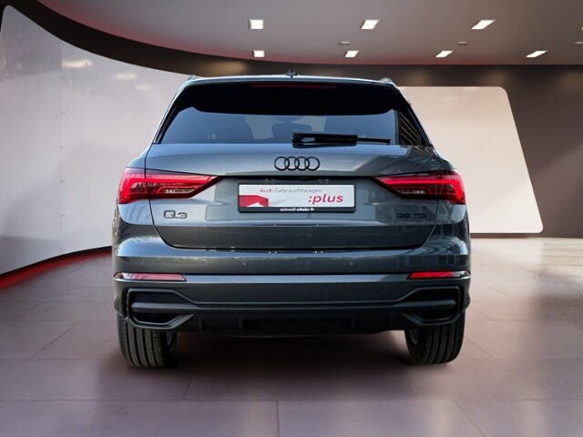 Image about Audi Q3 S line 35 TDI S tronic