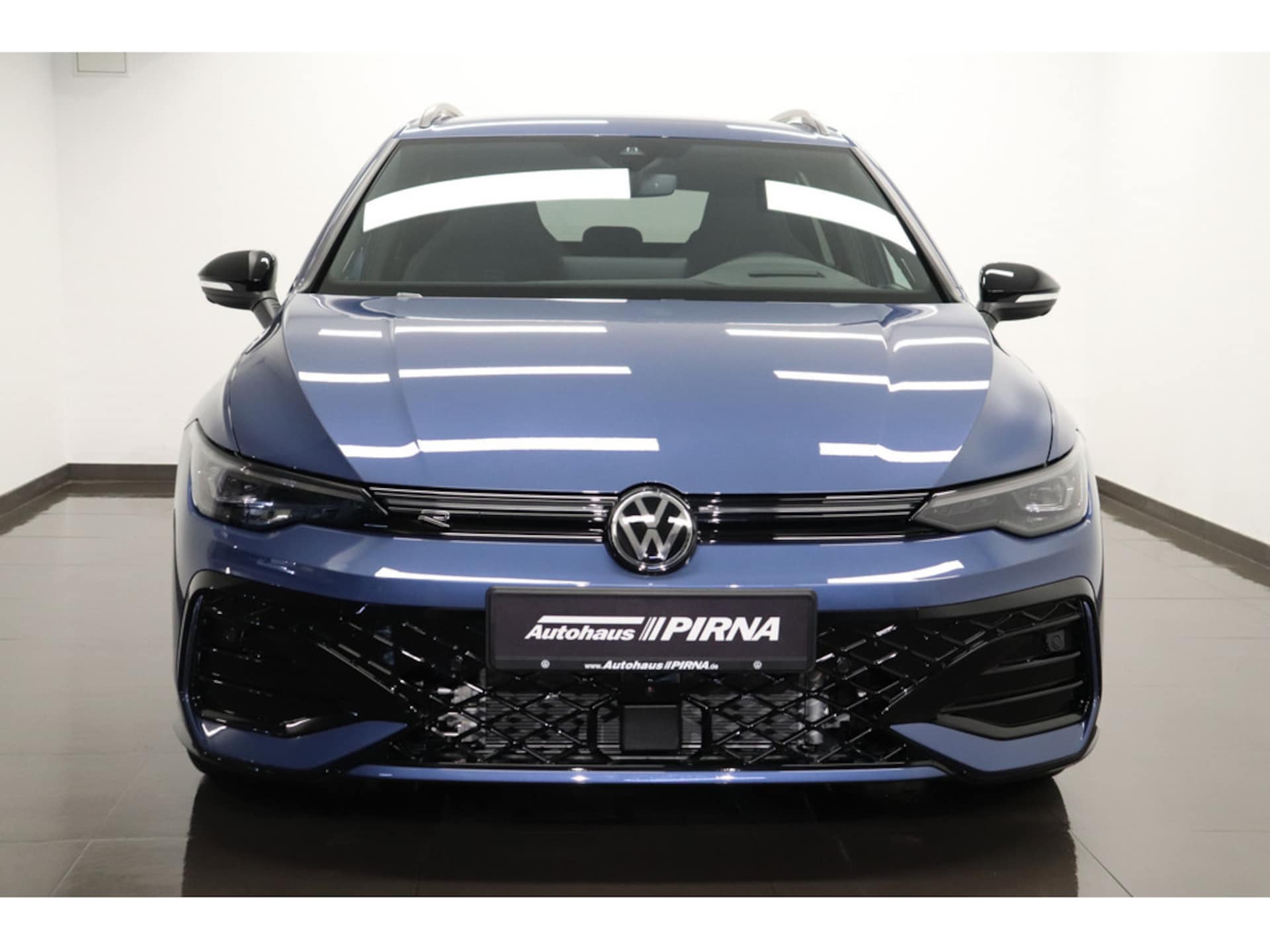 Volkswagen Golf Variant R-Line