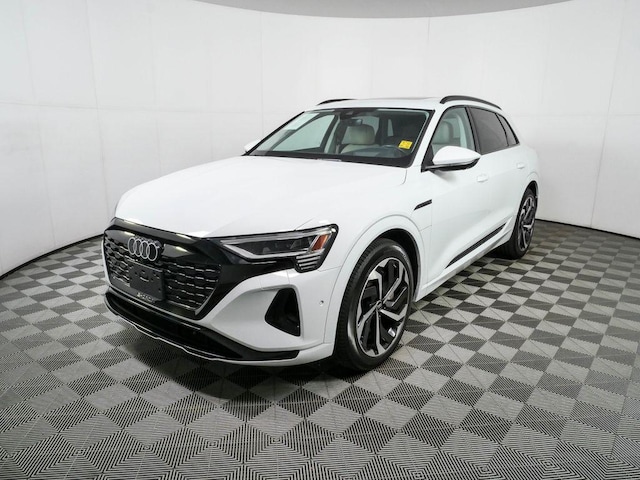2024 Audi Q8 e-tron