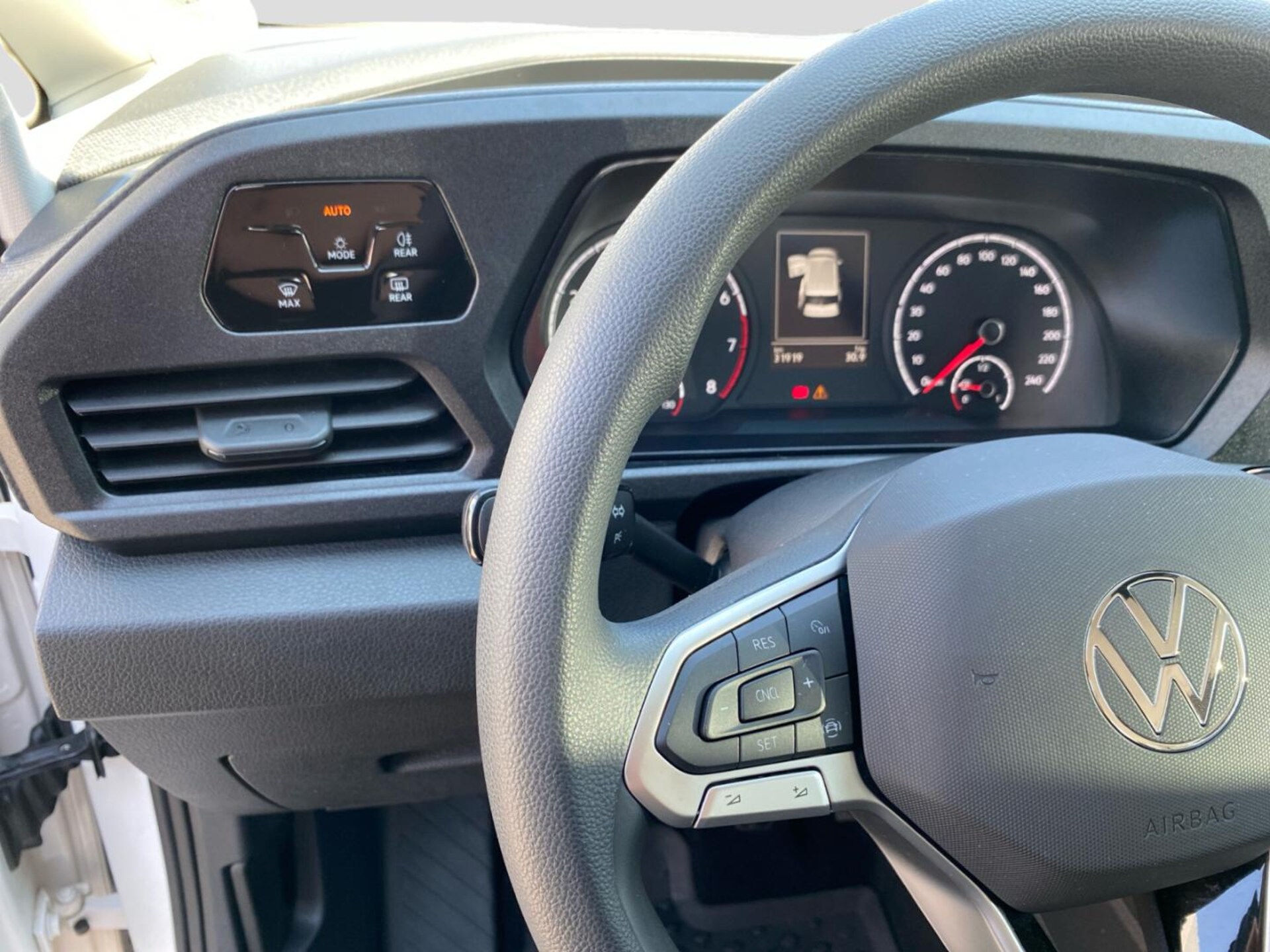Volkswagen Caddy Basis-Modell