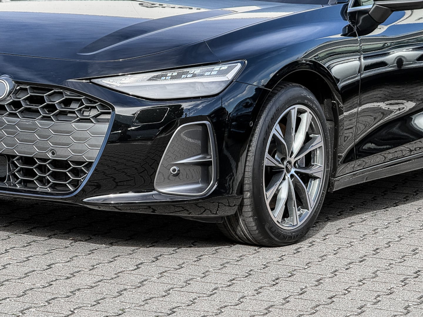 Bild über Audi A6 Avant TDI quattro 150 kW S tronic - für weitere Informationen kontaktieren Sie den Audi Partner