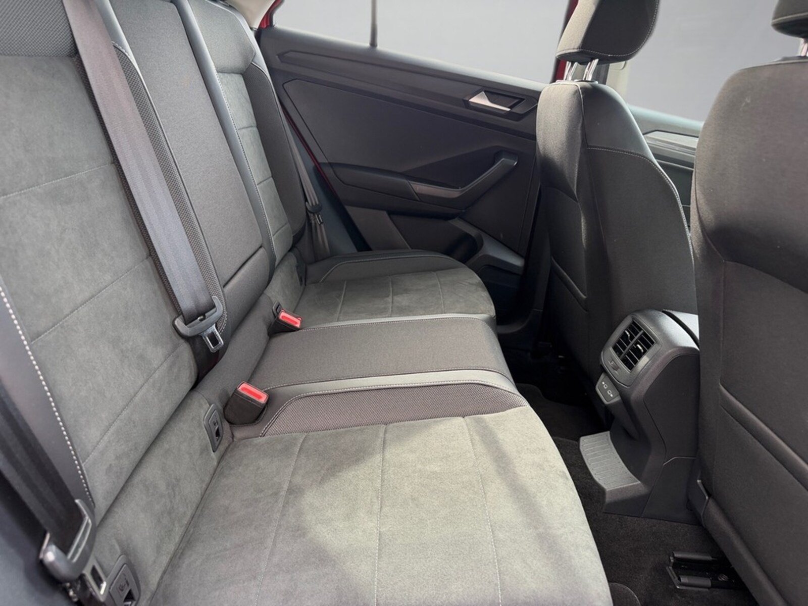 Volkswagen T-Roc – Bild 12