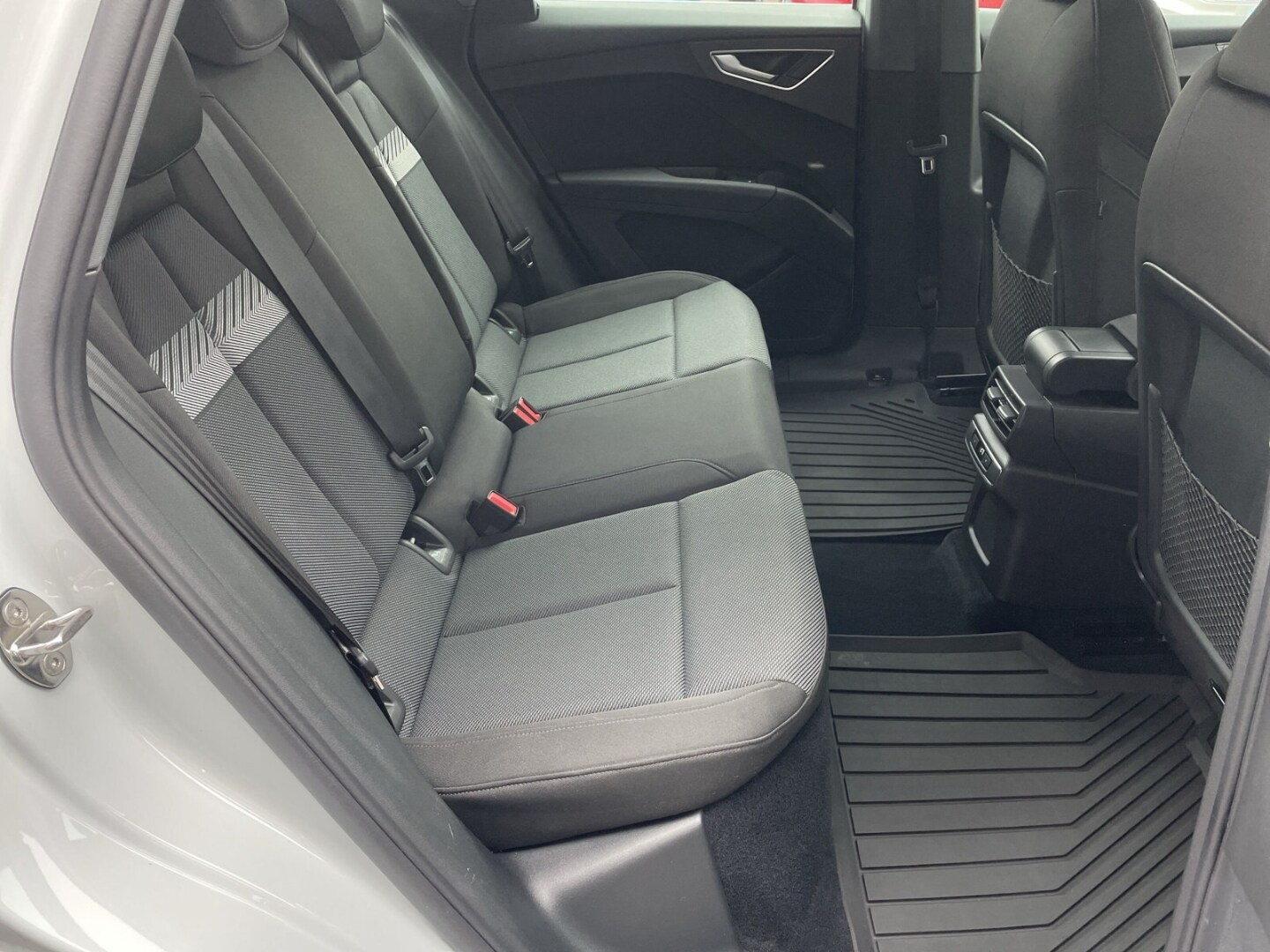 Image about Audi Q4 e-tron 40 e-tron