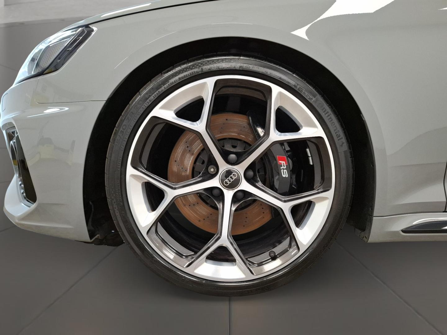Image about Audi RS 4 Avant TFSI quattro tiptronic