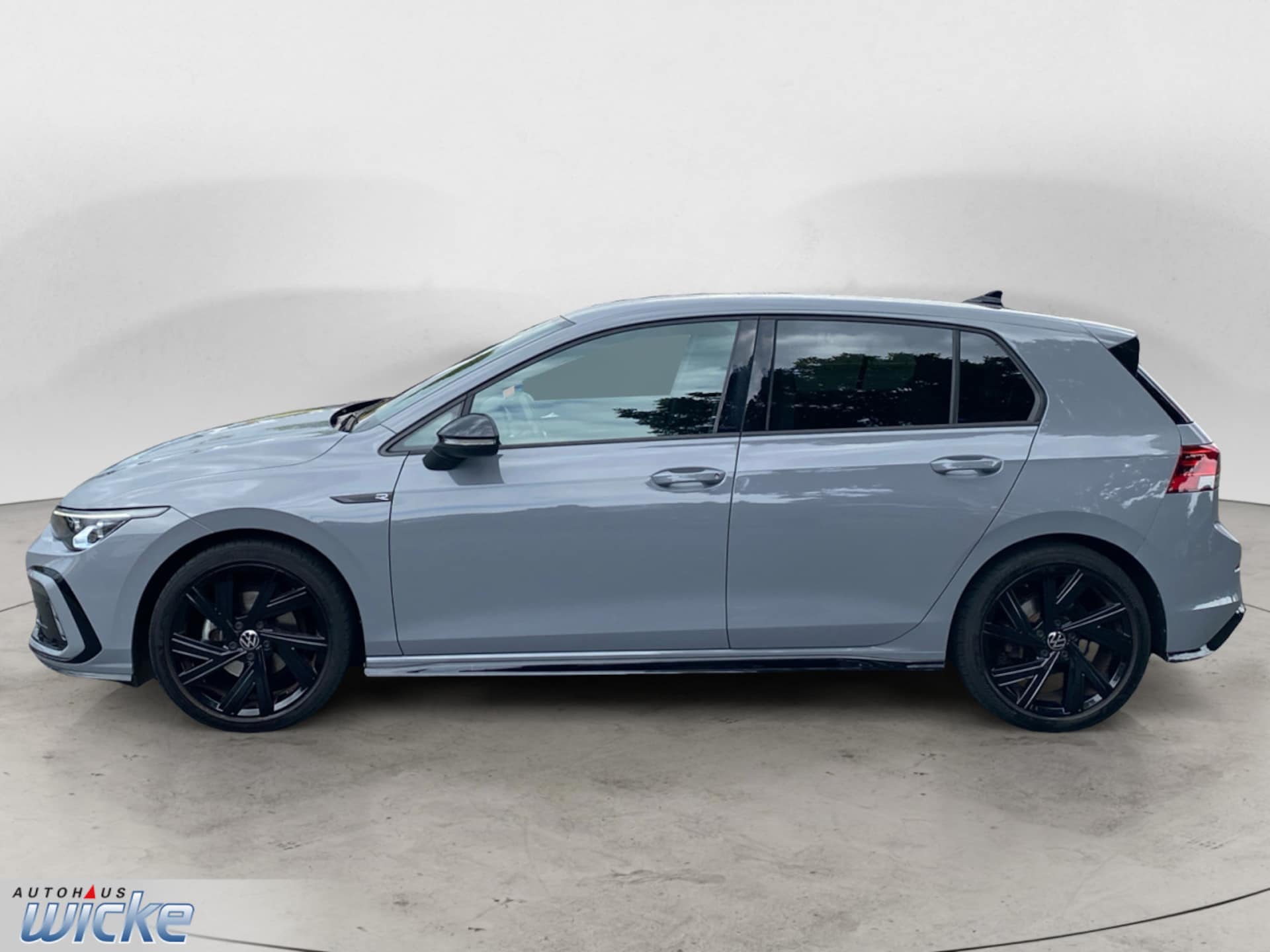 Volkswagen Golf R-Line