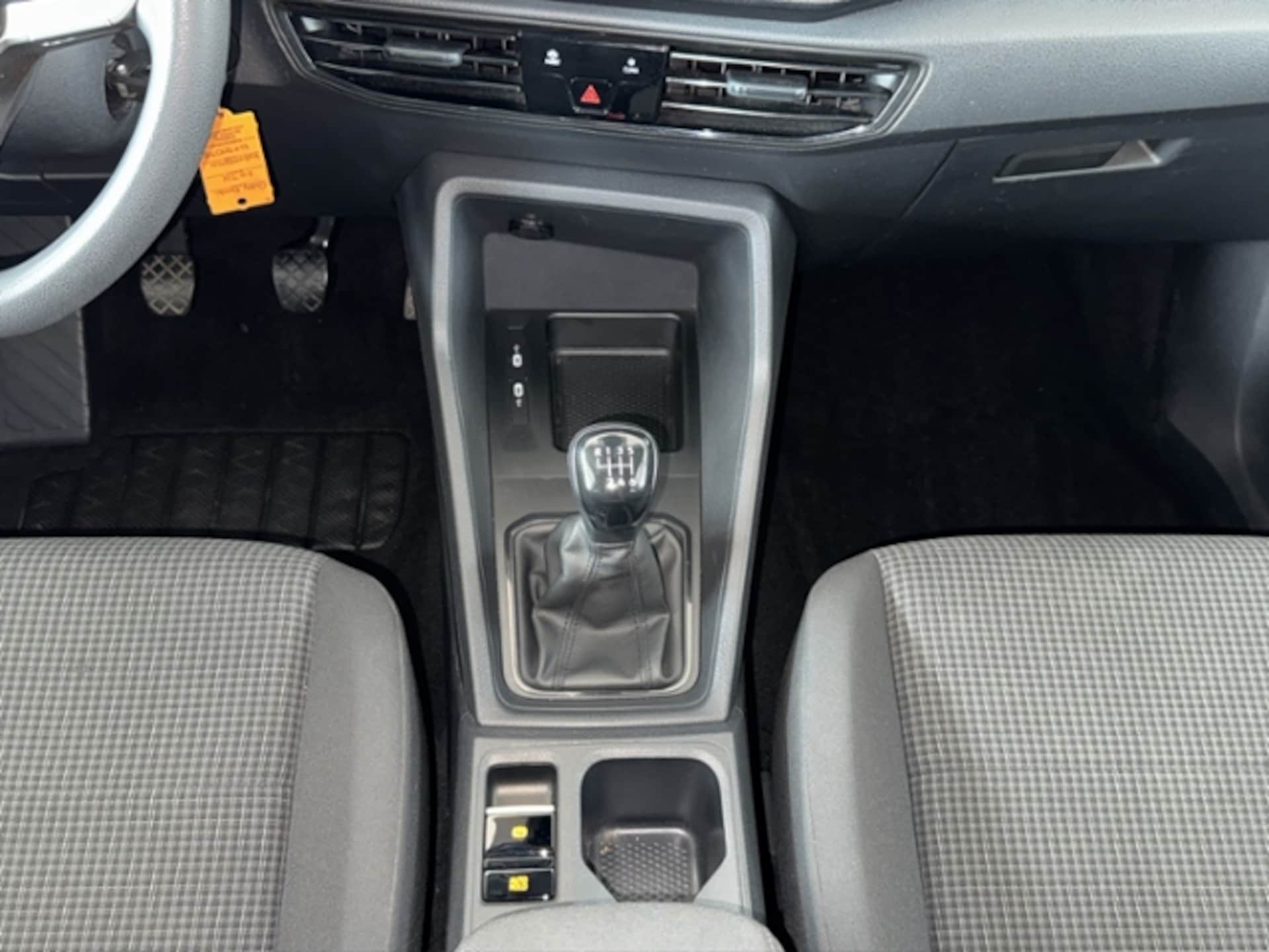 Volkswagen Caddy Basis-Modell