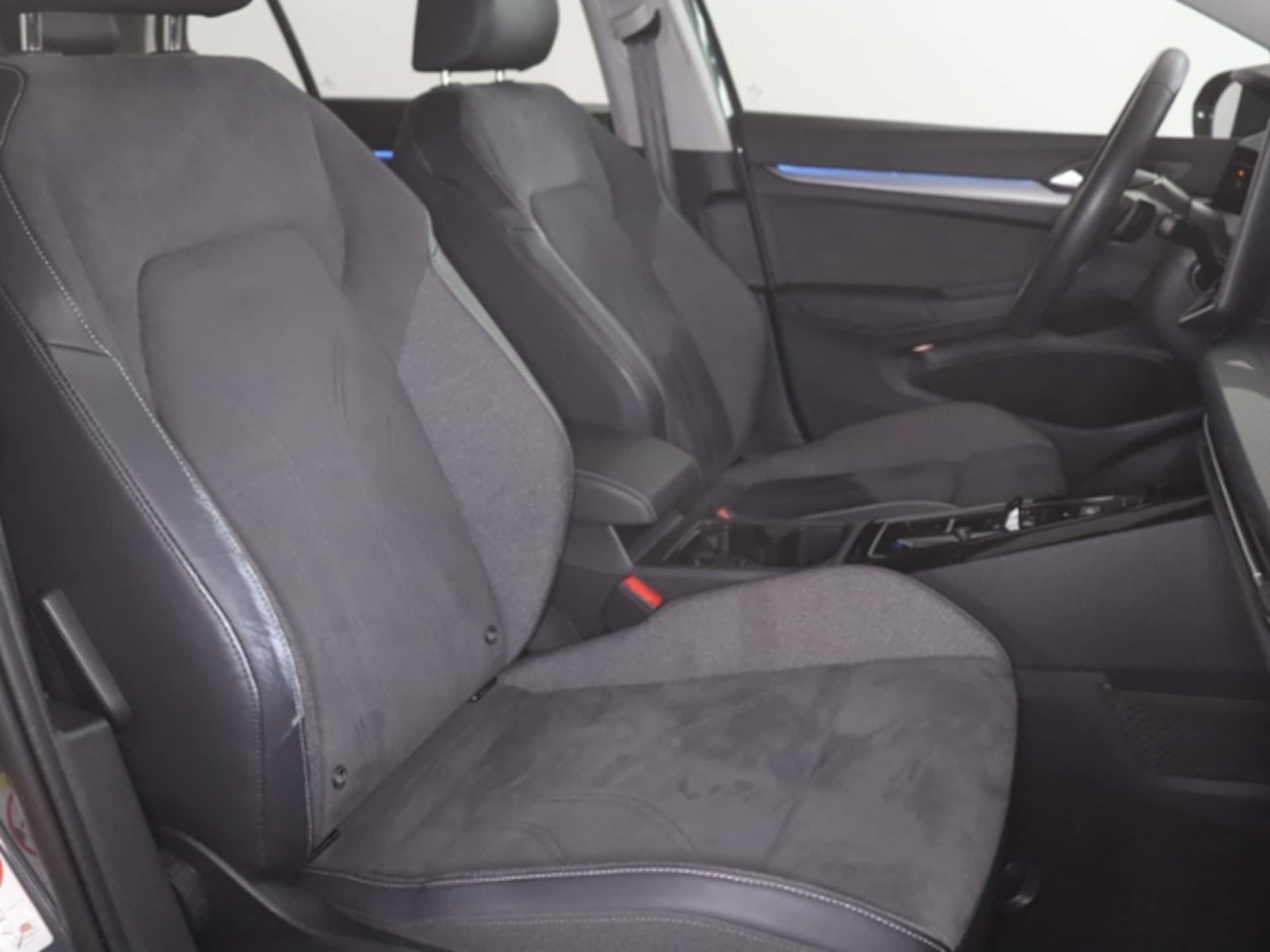 Volkswagen Golf Style