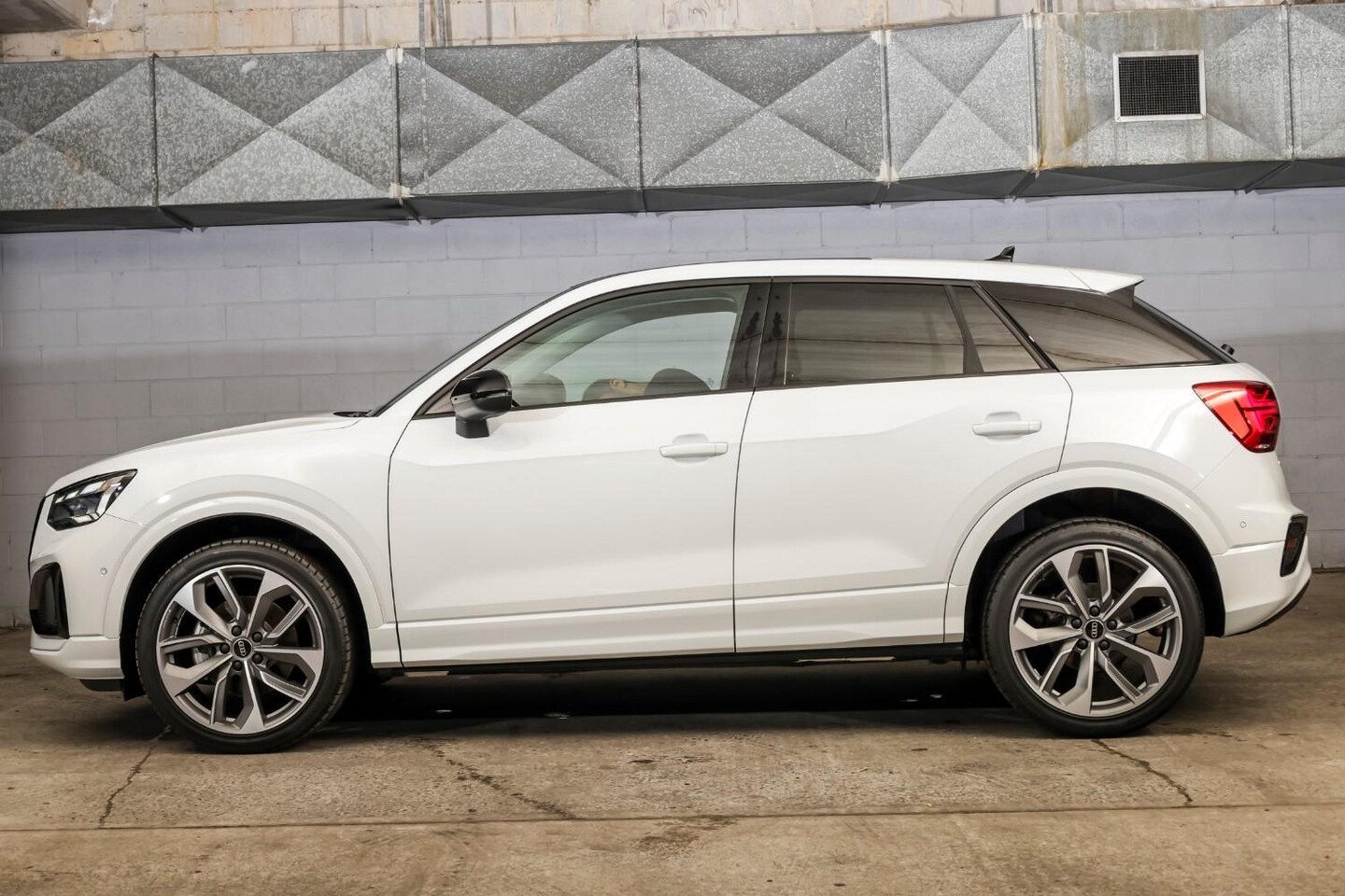 Image about Audi Q2 35 TFSI S tronic