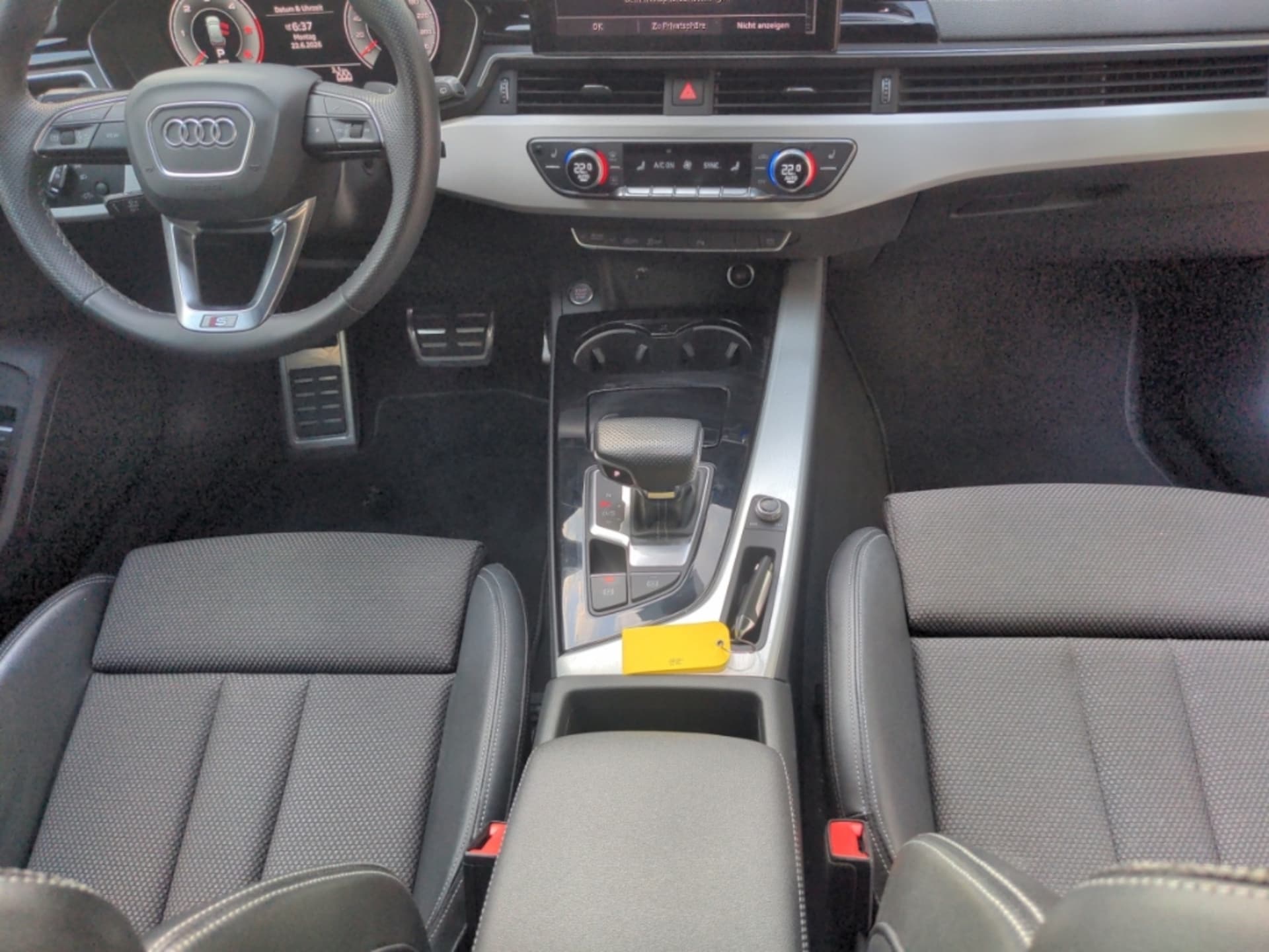 Audi A4 Avant S line
