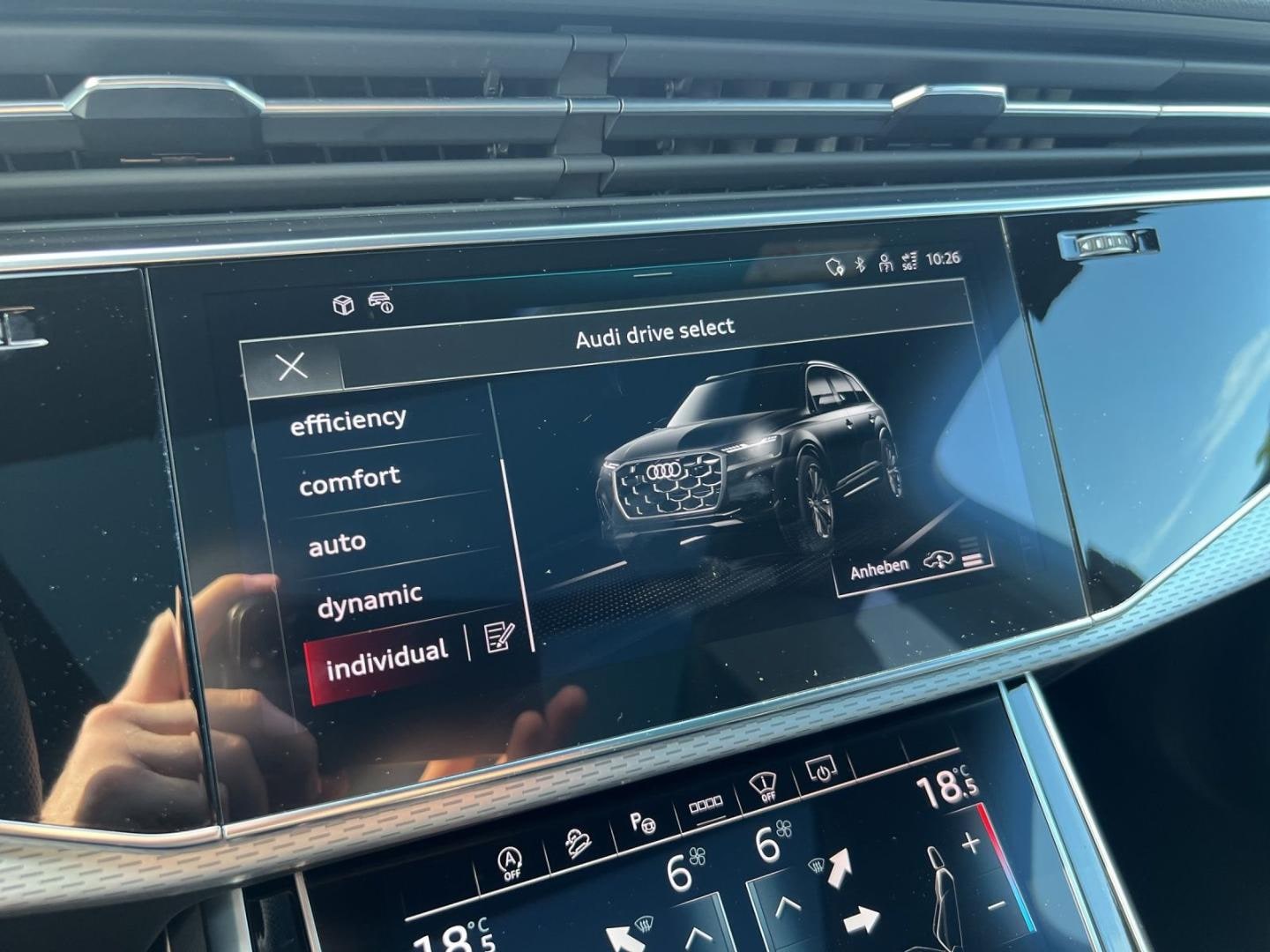 Bild über Audi Q7 SUV S line business TFSI quattro 250 kW tiptronic - für weitere Informationen kontaktieren Sie den Audi Partner
