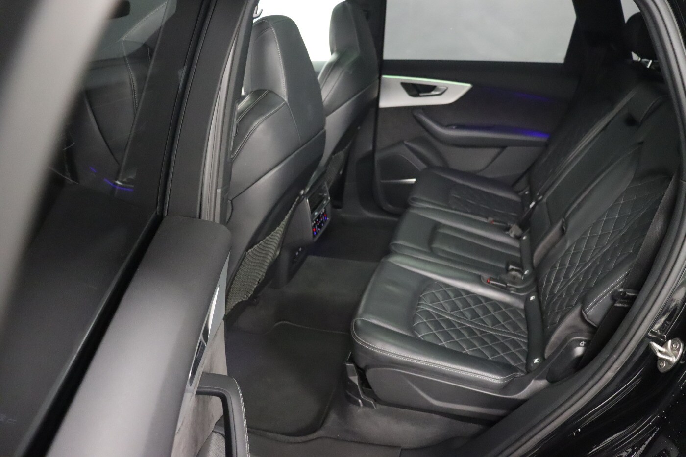 Image about Audi SQ7 TFSI quattro tiptronic