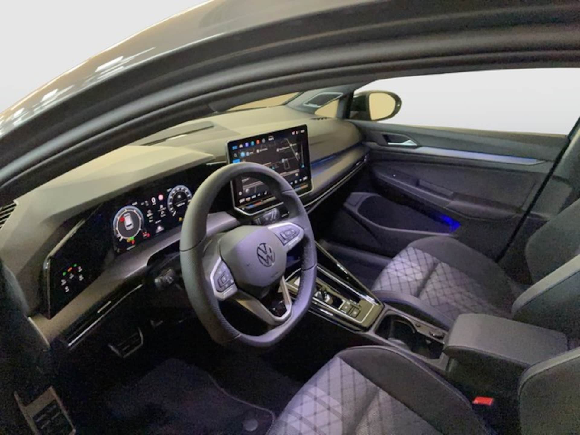 Volkswagen Golf Variant R-Line