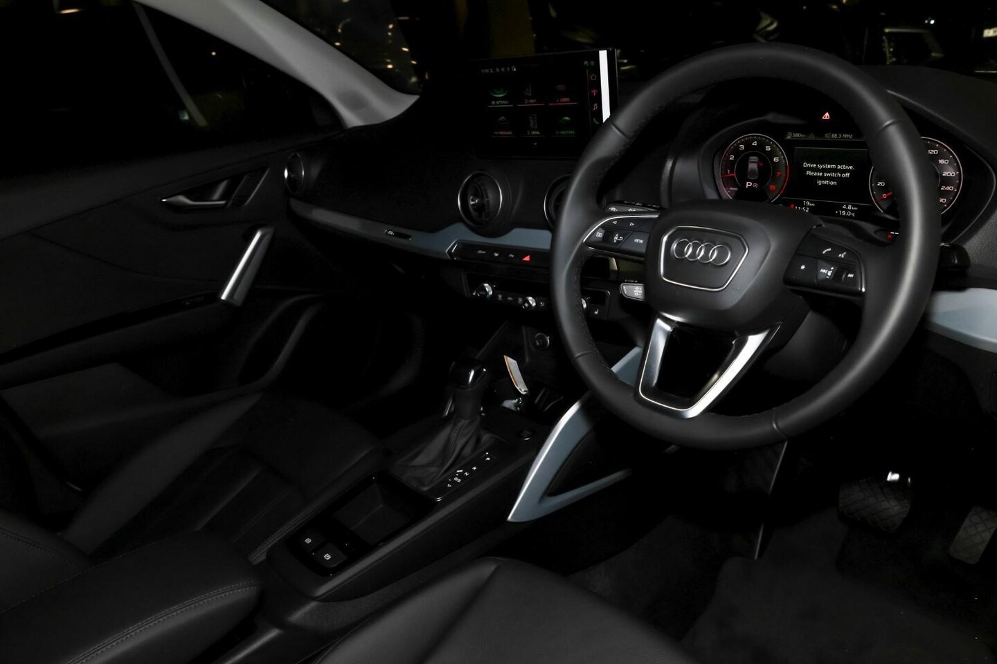 Image about Audi Q2 35 TFSI S tronic