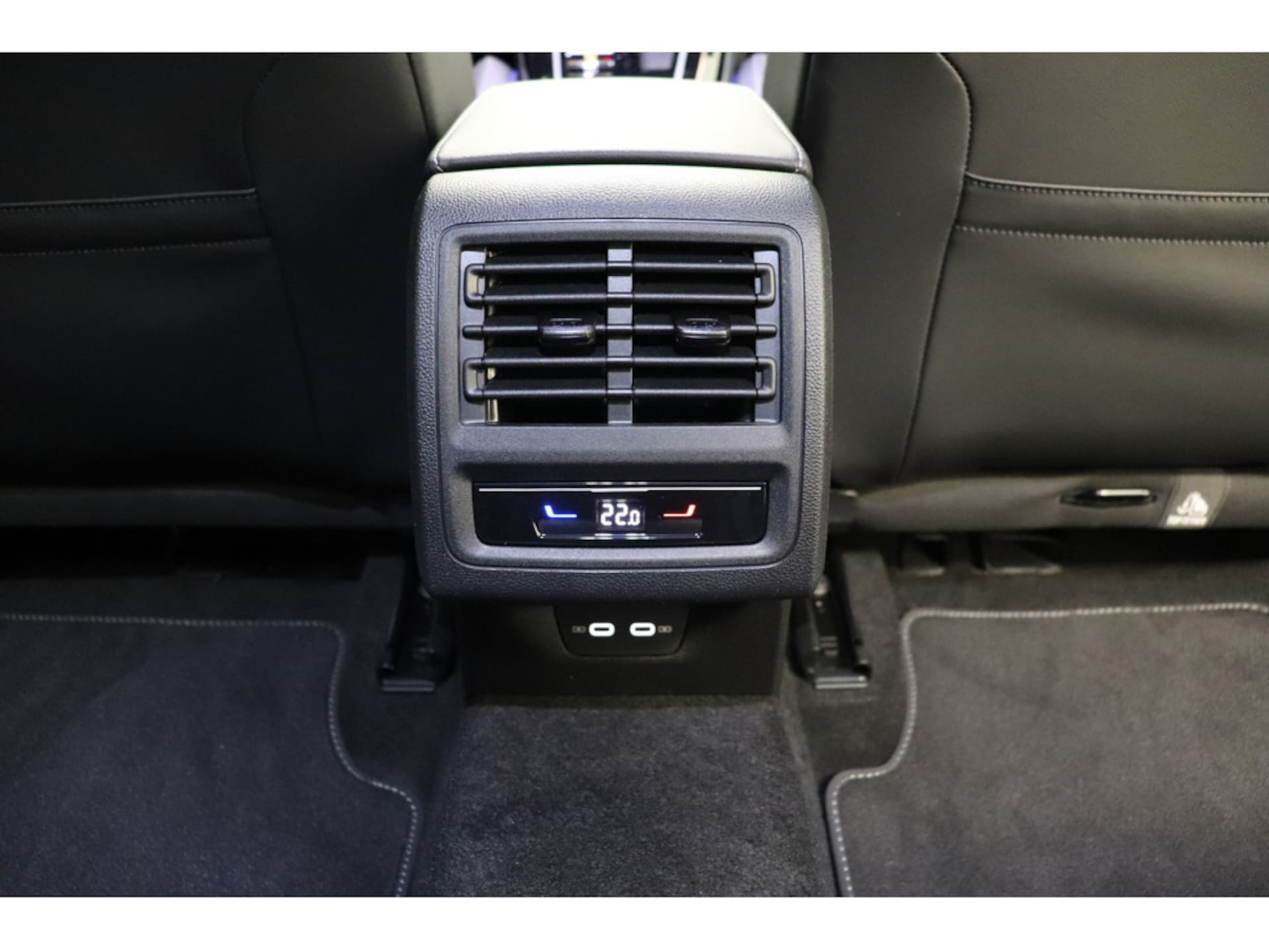 Volkswagen Golf Variant R-Line