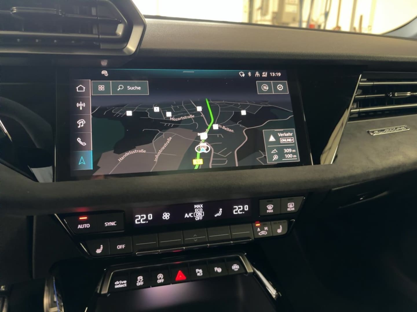 Bild über Audi RS 3 Sportback TFSI quattro 294 kW S tronic - für weitere Informationen kontaktieren Sie den Audi Partner
