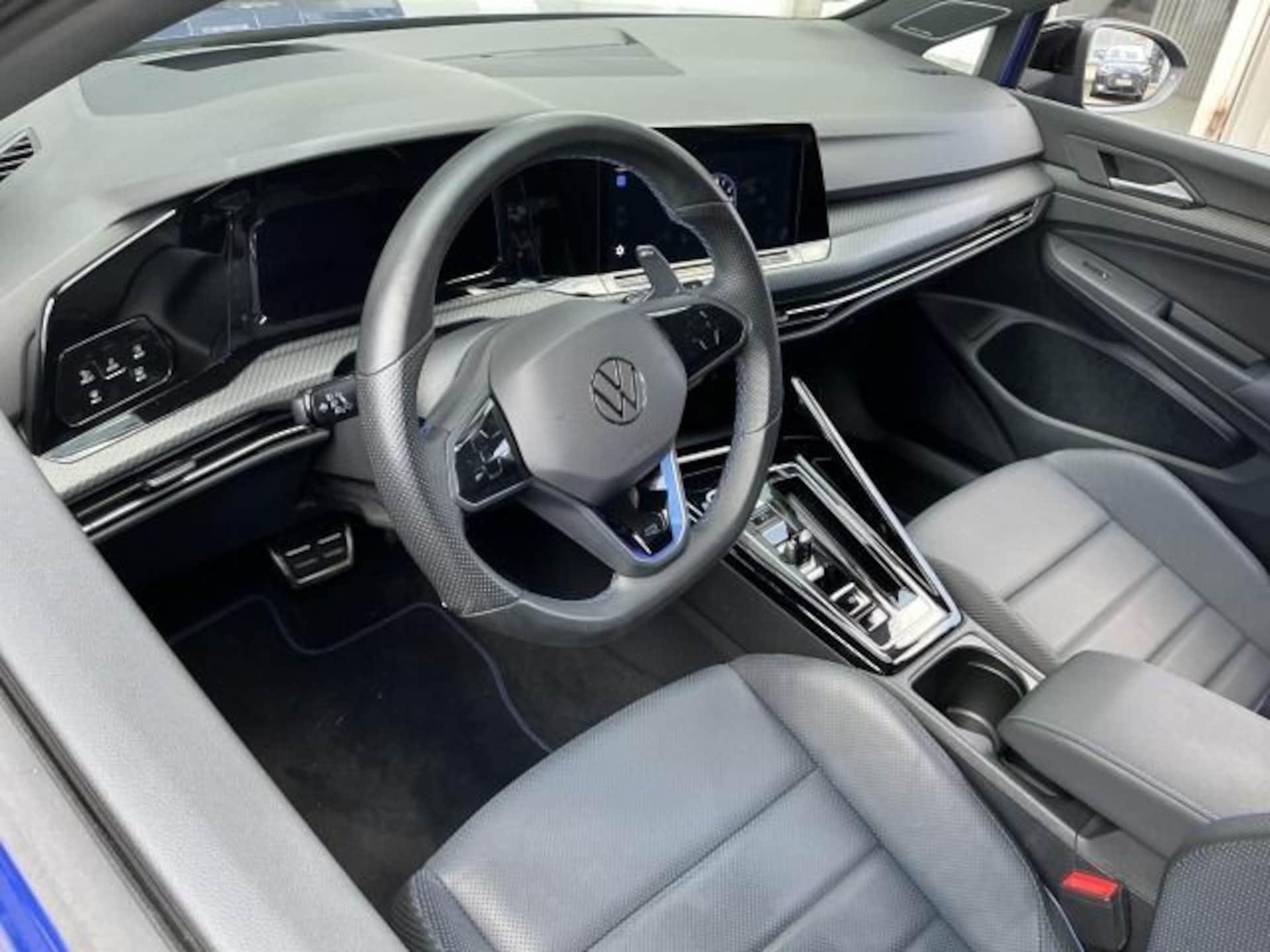 Volkswagen Golf Variant R