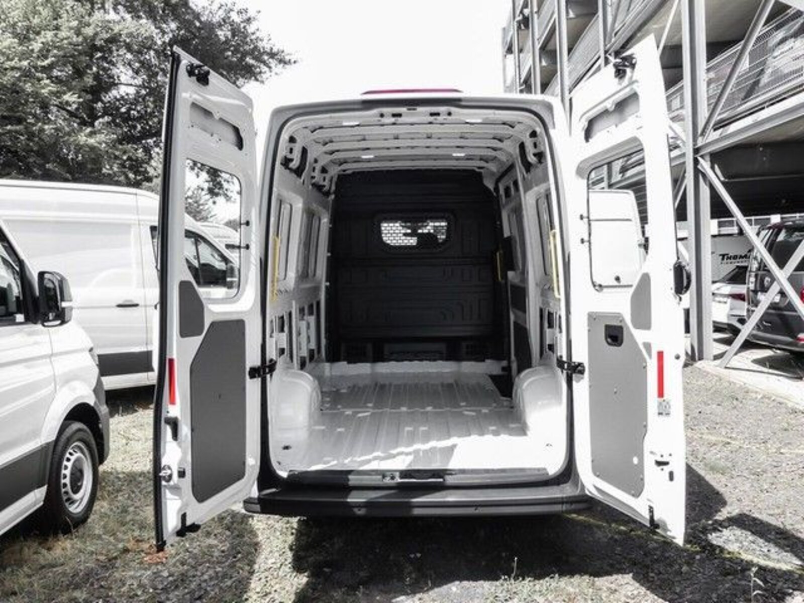 Volkswagen Crafter Kasten mittlerer Radstand – Bild 22