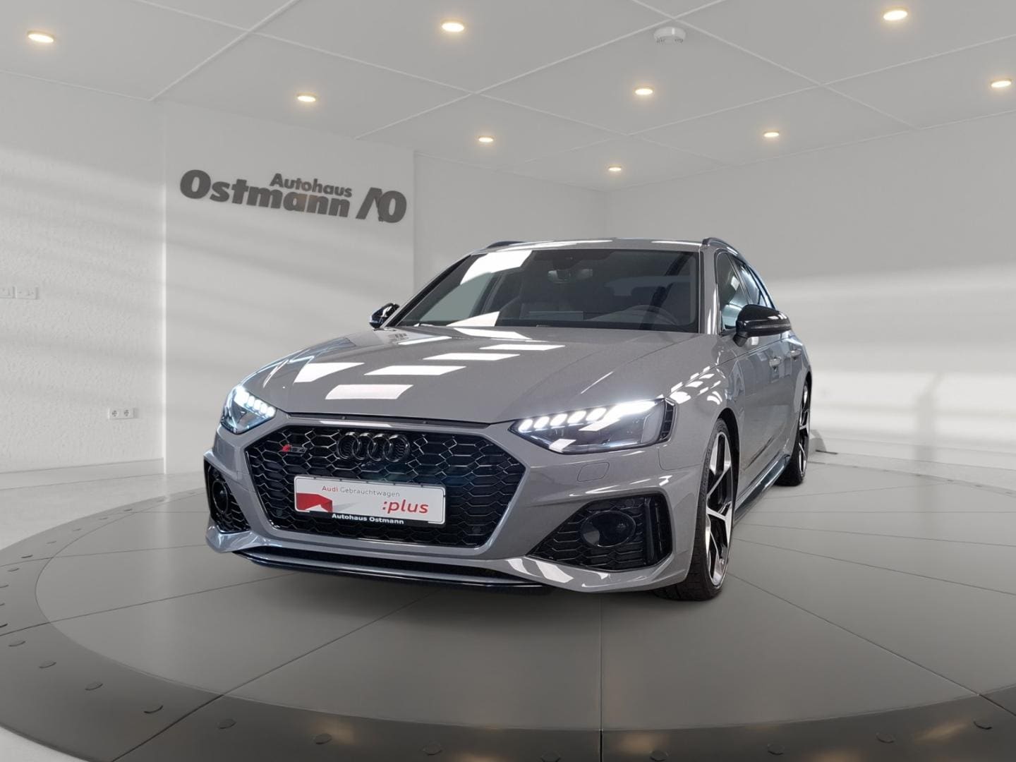 Image about Audi RS 4 Avant TFSI quattro tiptronic