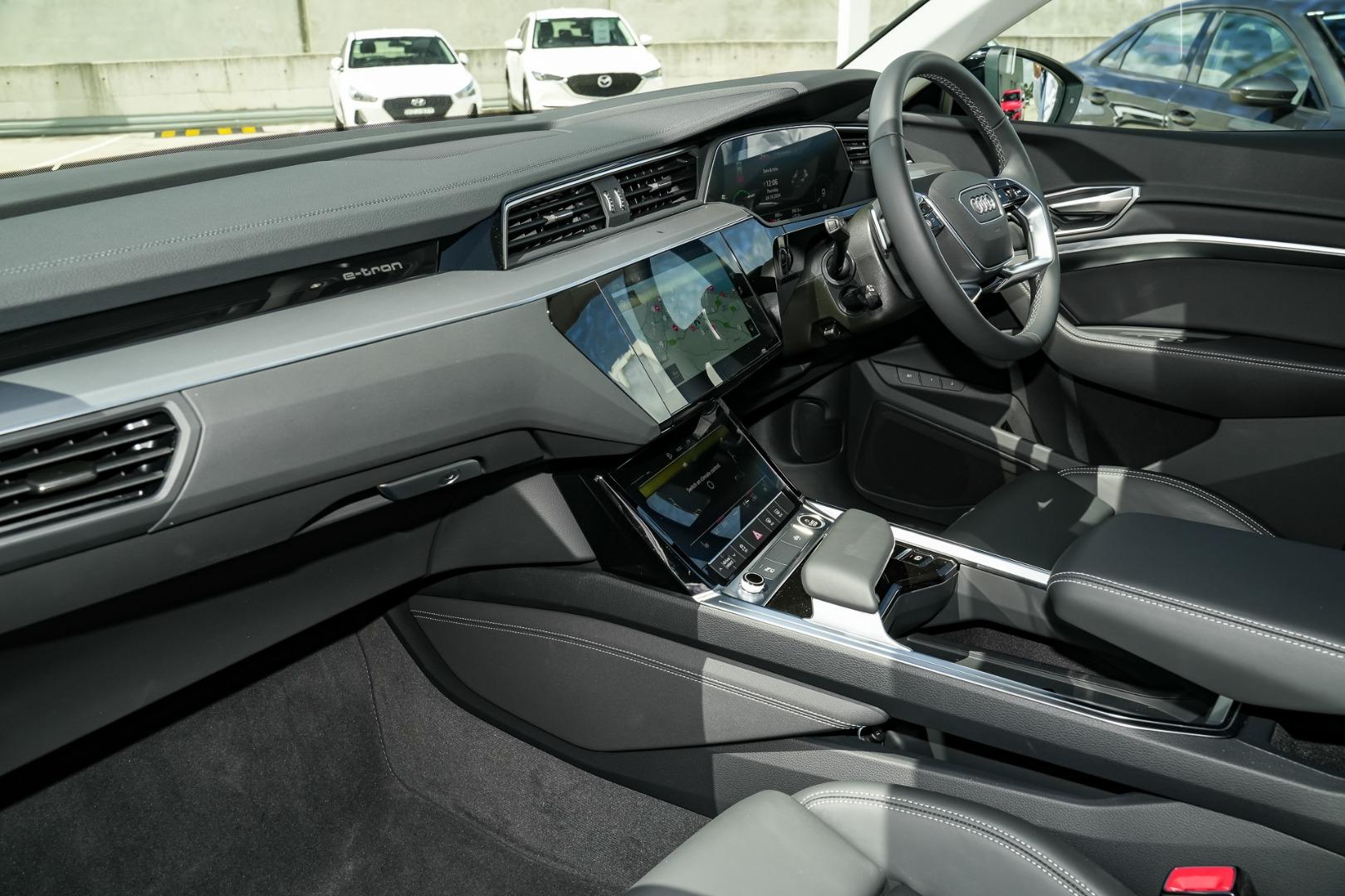 Audi Q8 Sportback e-tron