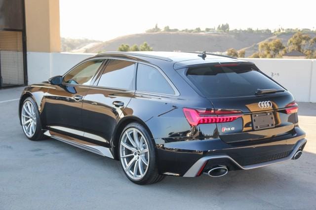 2025 Audi RS 6 Avant Base
