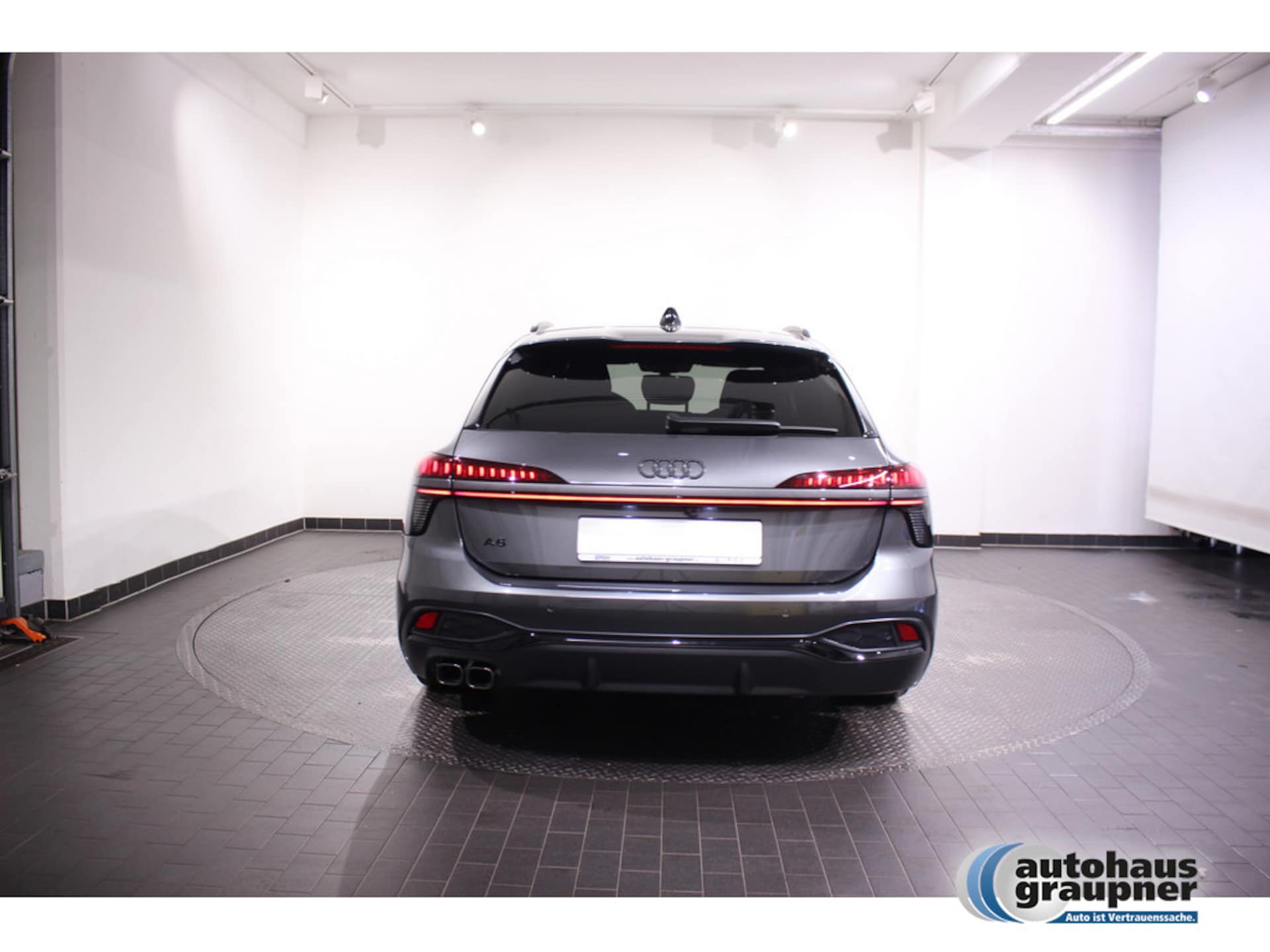 Audi A6 Avant edition one
